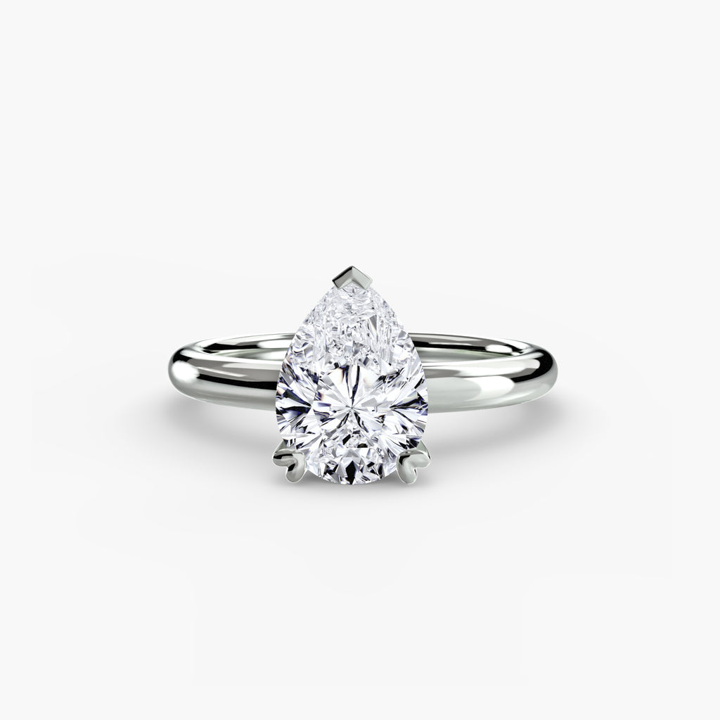 Luxe Solitaire Ring